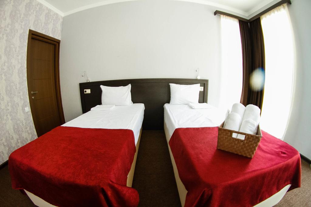 The One Boutique Hotel Tbilisi Exterior foto